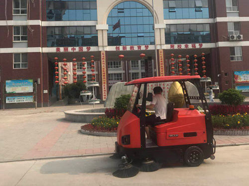 為什么學校會訂購偉頓掃地機呢