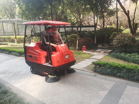 道路掃地機吸力不足該怎么解決