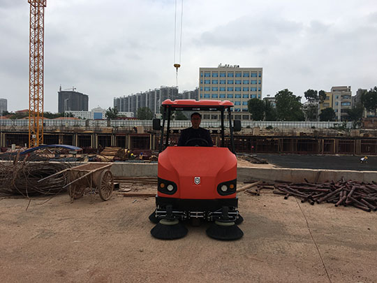 手推式掃地機(jī)怎么樣好用嗎？有什么優(yōu)勢(shì)