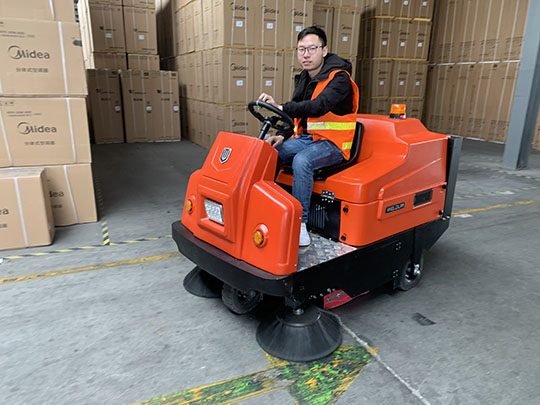 電動清掃車什么品牌質量好