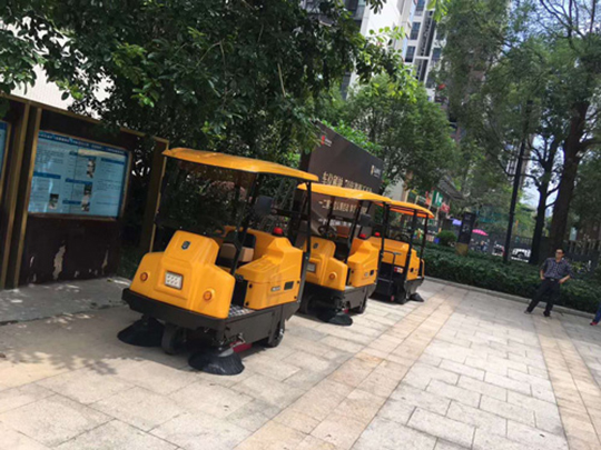 如何正確選擇掃地機