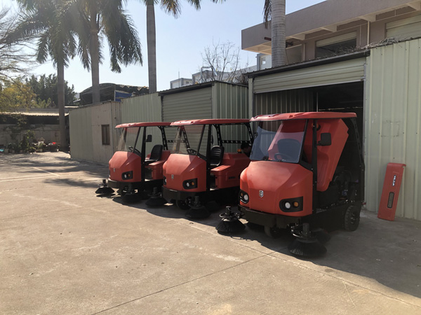 環衛電動掃地機