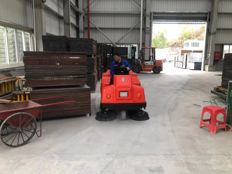 環衛掃地車特點